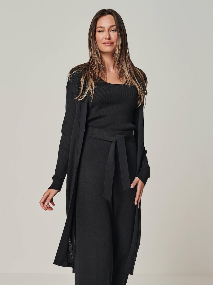 Вязаный кардиган YOU LOOK PERFECT BLOSSOM, черный
Вязаный кардиган YOU LOOK PERFECT BLOSSOM, черный