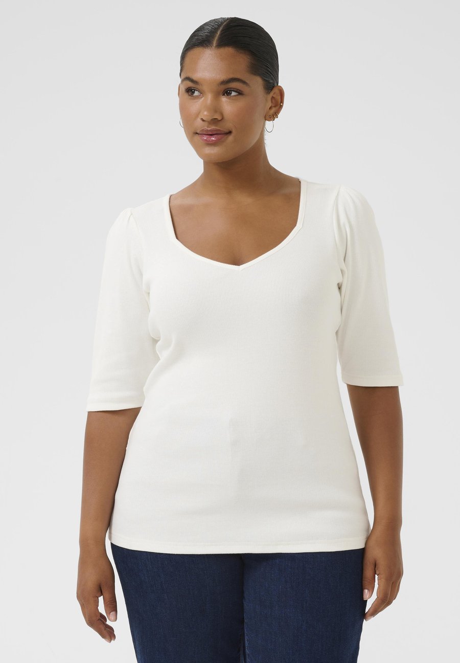 Футболка Kaffe Curve CARLI, Chalk/Off-White, Белый, Футболка Kaffe Curve CARLI, Chalk/Off-White
Футболка Kaffe Curve CARLI, Chalk/Off-White, Белый, Футболка Kaffe Curve CARLI, Chalk/Off-White