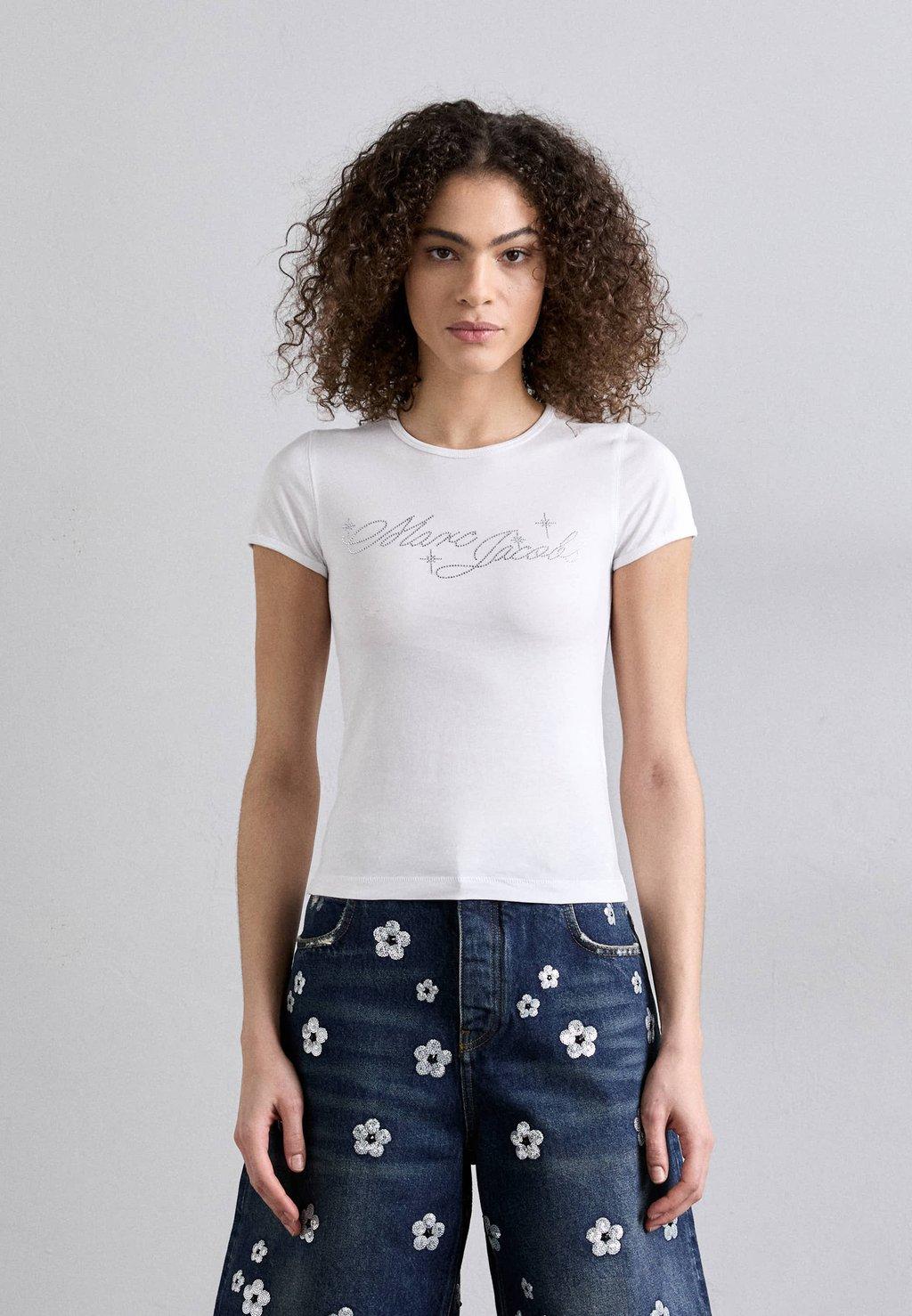 Футболка с принтом CHARM LOGO SHRUNKEN TEE MARC JACOBS, белый
Футболка с принтом CHARM LOGO SHRUNKEN TEE MARC JACOBS, белый