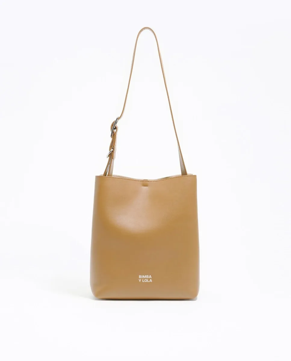 Средняя женская сумка через плечо Carlino из кожи Bimba Y Lola, песочный
Средняя женская сумка через плечо Carlino из кожи Bimba Y Lola, песочный