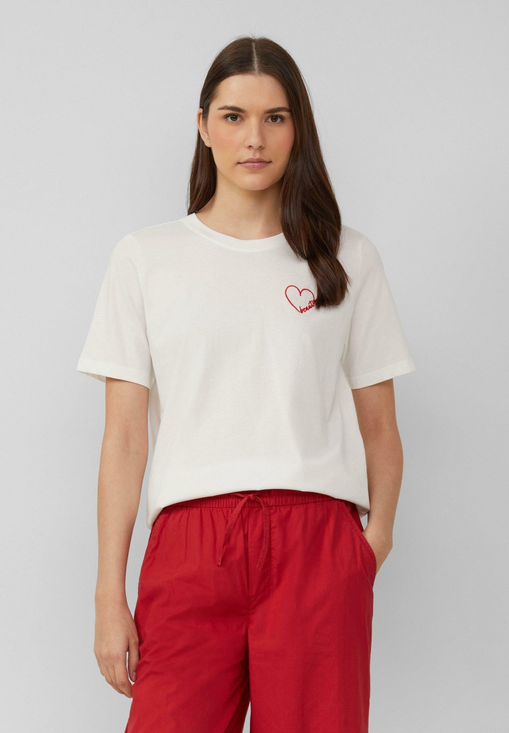 Футболка с принтом MIT STICKEREI s.Oliver, кремовый
Футболка с принтом MIT STICKEREI s.Oliver, кремовый