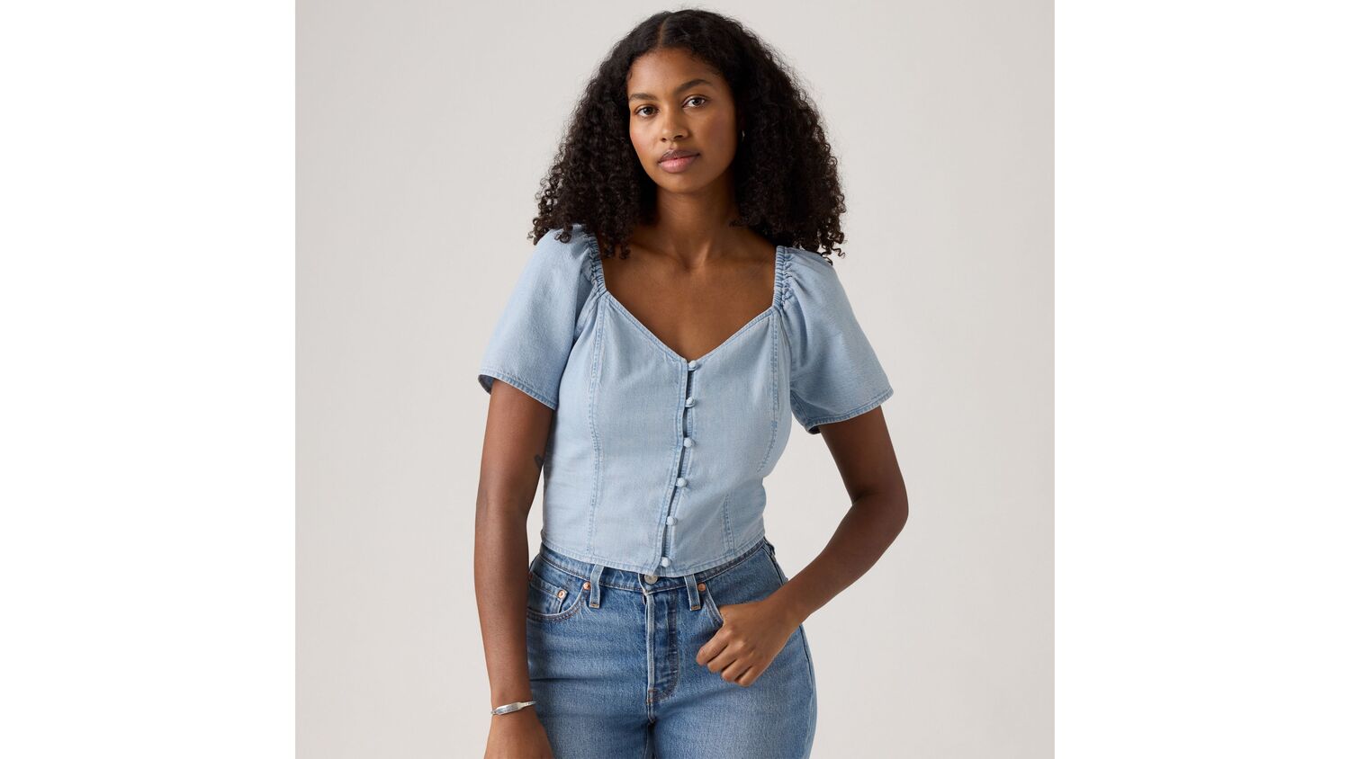 Джинсовая блузка Kierra с короткими рукавами Levi's, Soft As Butter - Medium Wash
Джинсовая блузка Kierra с короткими рукавами Levi's, Soft As Butter - Medium Wash