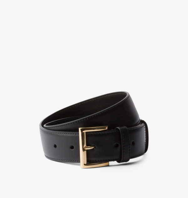 Ремень кожаный с фирменной табличкой Prada, черный
Ремень кожаный с фирменной табличкой Prada, черный