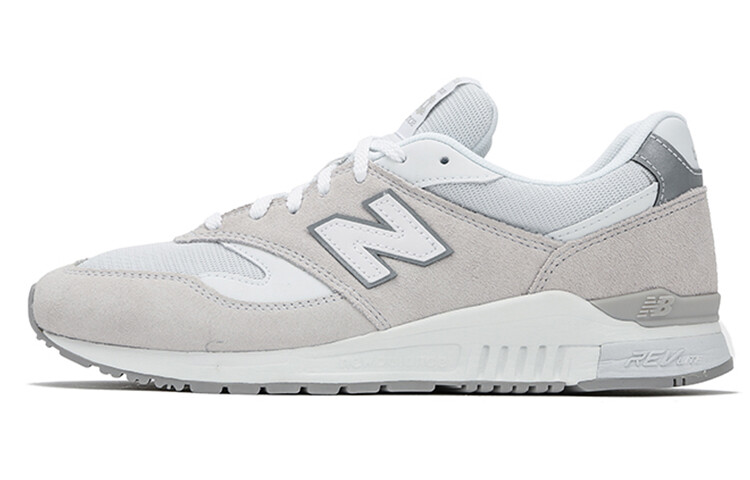 New Balance NB 840 Кроссовки Мужчины
New Balance NB 840 Кроссовки Мужчины