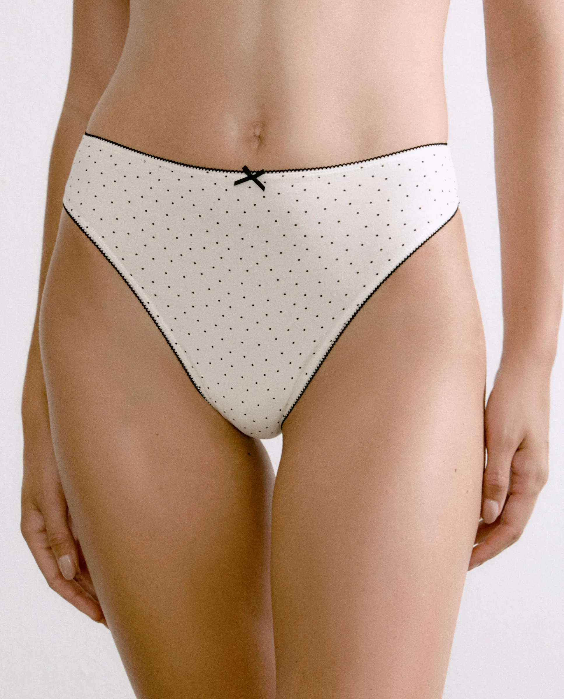 Набор из 3 хлопковых танга Énfasis, черный
Набор из 3 хлопковых танга Énfasis, черный