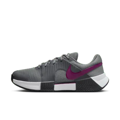 Кроссовки Nike Zoom GP Challenge 1, цвет Smoke Grey/Dark Smoke Grey/Photon Dust/Sangria
Кроссовки Nike Zoom GP Challenge 1, цвет Smoke Grey/Dark Smoke Grey/Photon Dust/Sangria