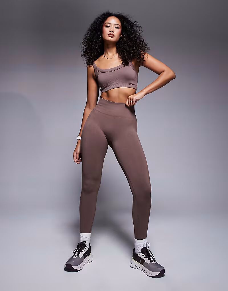 4505 Бесшовные леггинсы для занятий спортом с высокой талией в форме песочных часов молочного шоколада 
4505 Бесшовные леггинсы для занятий спортом с высокой талией в форме песочных часов молочного шоколада