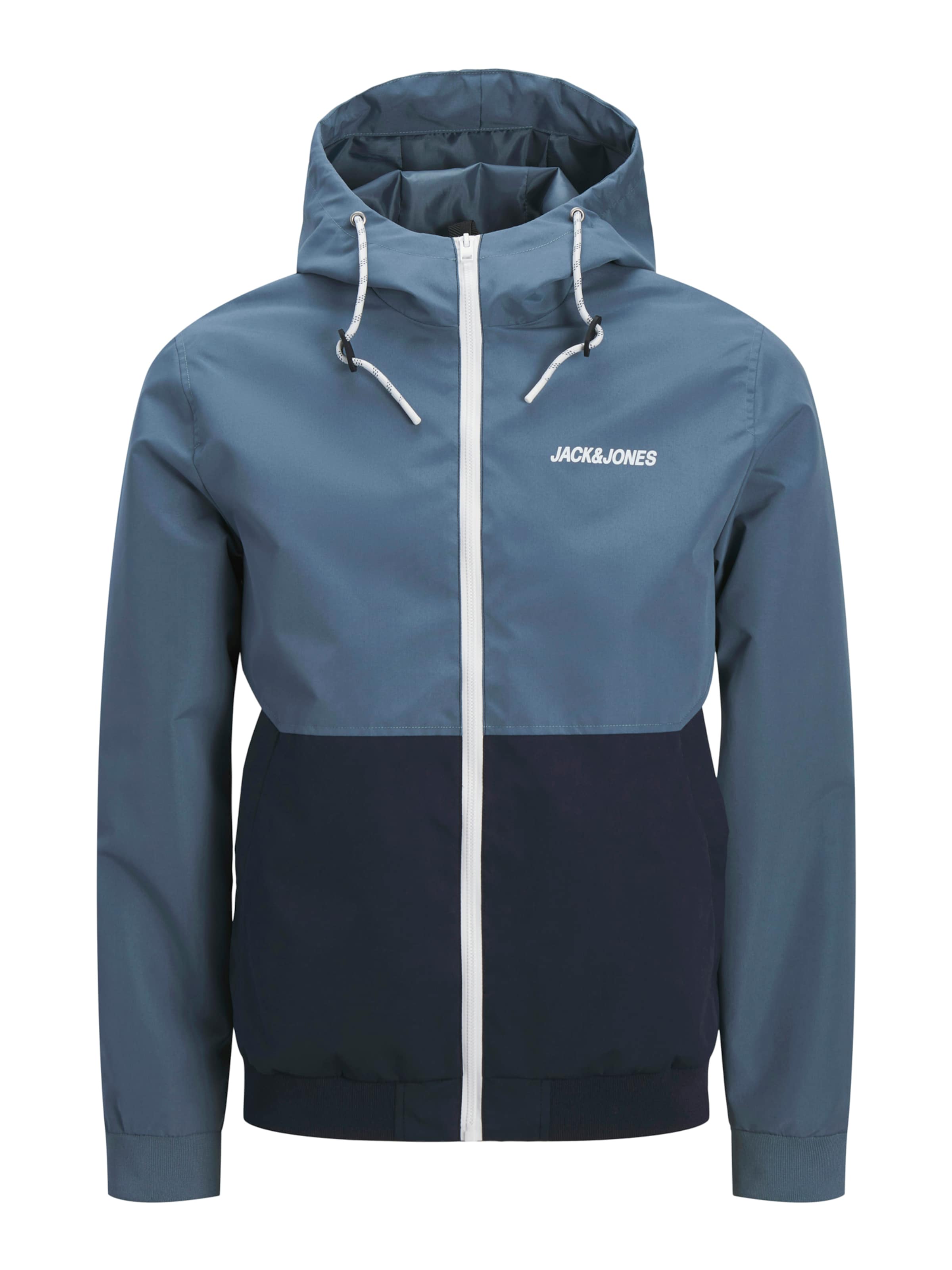 JACK & JONES Куртка межсезонная 'JJERush' в цвете Marine Blue, Sapphire
JACK & JONES Куртка межсезонная 'JJERush' в цвете Marine Blue, Sapphire