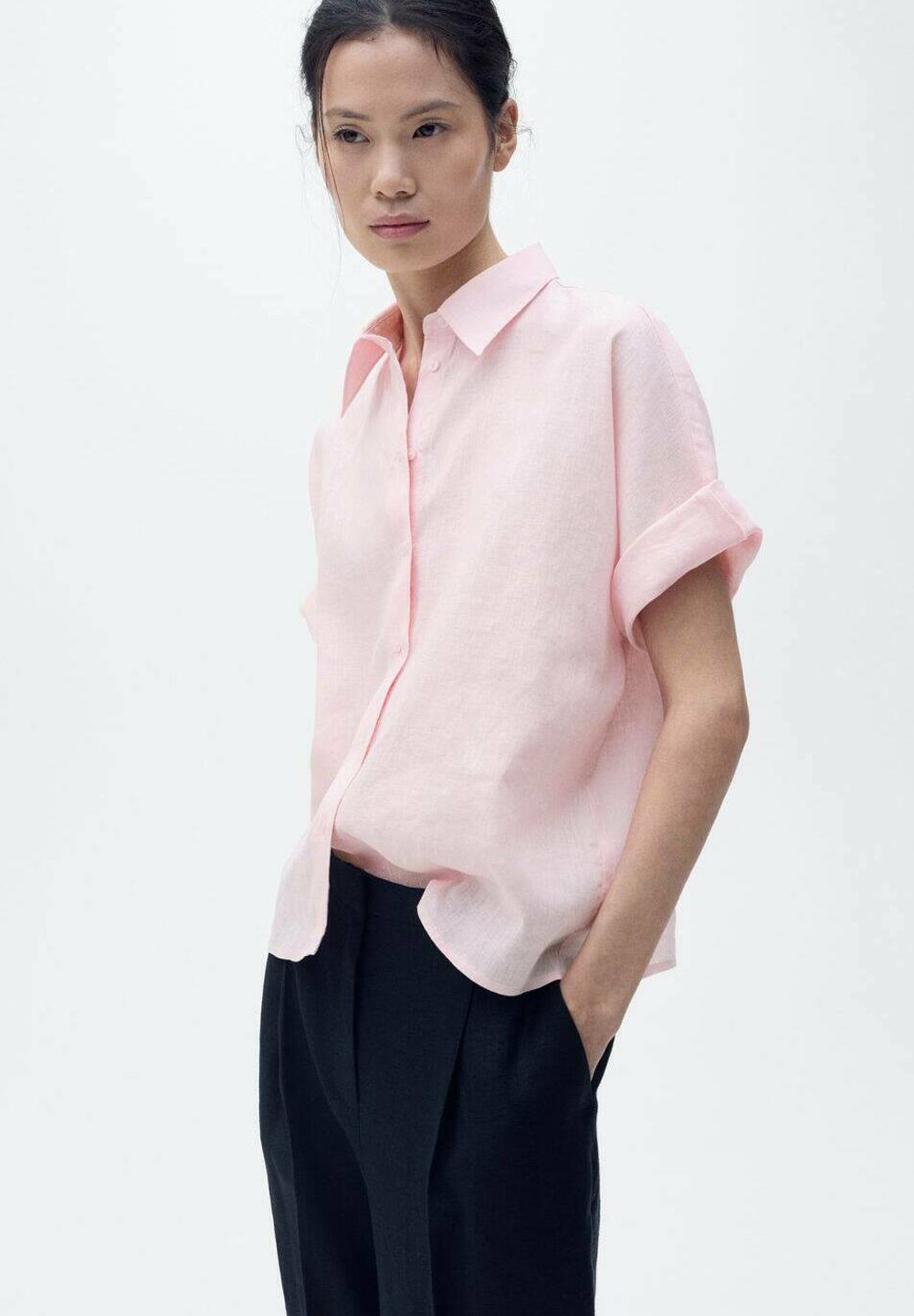 Блузка на пуговицах Mango, розовый 
Блузка на пуговицах Mango, розовый