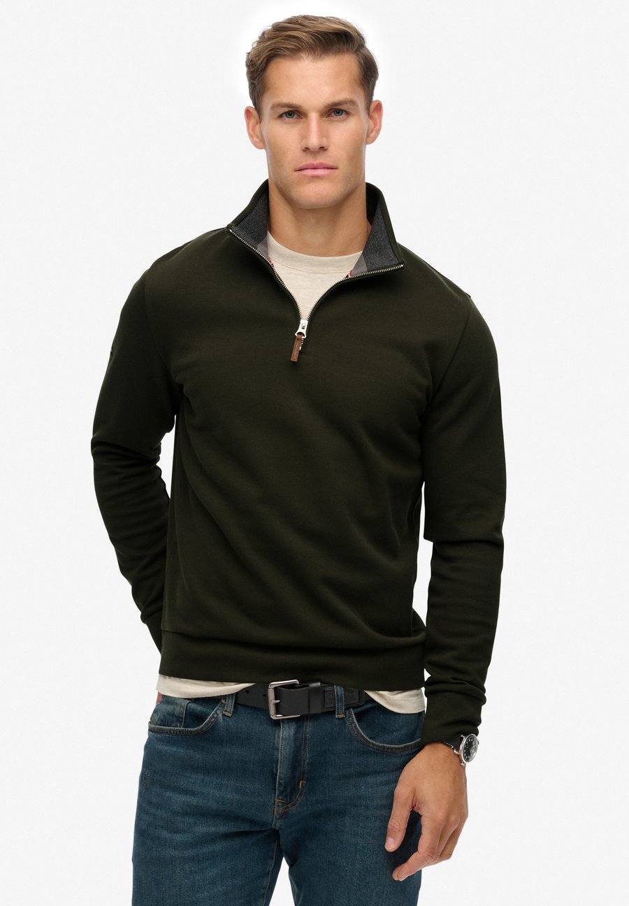 Толстовка Superdry & Co CORE, Surplus Goods Olive Green/Green
Толстовка Superdry & Co CORE, Surplus Goods Olive Green/Green