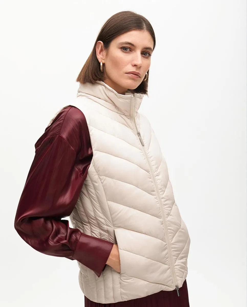 Женский утепленный жилет с застежкой-молнией Lola Casademunt, бежевый
Женский утепленный жилет с застежкой-молнией Lola Casademunt, бежевый