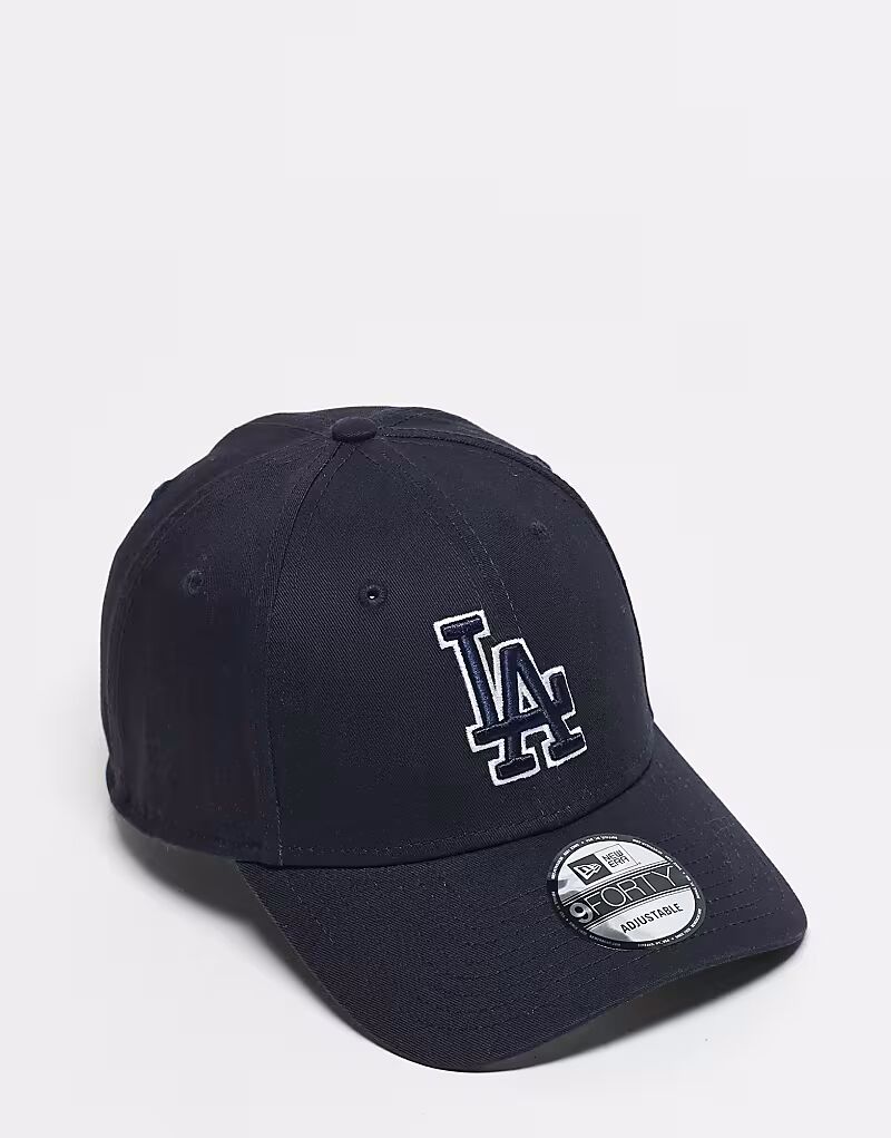Кепка Los Angeles Dodgers 9forty с контурным логотипом в темно-синем цвете New Era
Кепка Los Angeles Dodgers 9forty с контурным логотипом в темно-синем цвете New Era