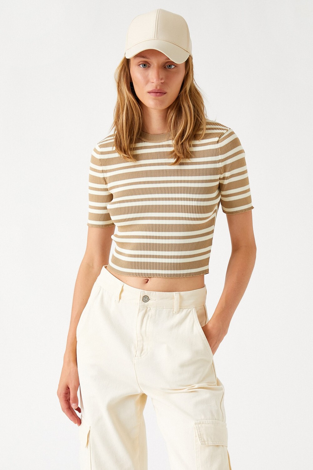 Женский бежевый свитер в полоску Koton
Женский бежевый свитер в полоску Koton