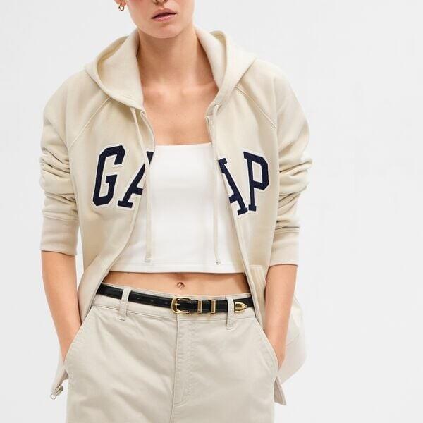 Толстовка на молнии с капюшоном и вышитым логотипом Gap, бежевый
Толстовка на молнии с капюшоном и вышитым логотипом Gap, бежевый