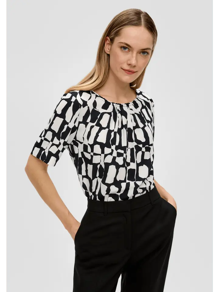 Блуза sOliver BLACK LABEL kurzarm, цвет schwarz-weiß
Блуза sOliver BLACK LABEL kurzarm, цвет schwarz-weiß