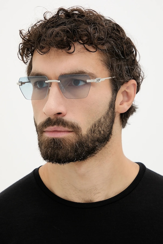 Солнцезащитные очки Dsquared2, серебряный
Солнцезащитные очки Dsquared2, серебряный