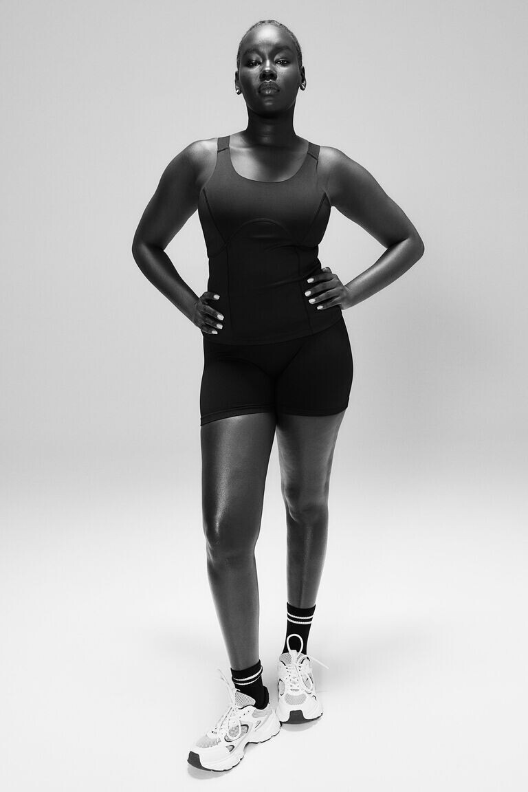 Спортивный топ shapemove integral-бра H&M, черный
Спортивный топ shapemove integral-бра H&M, черный