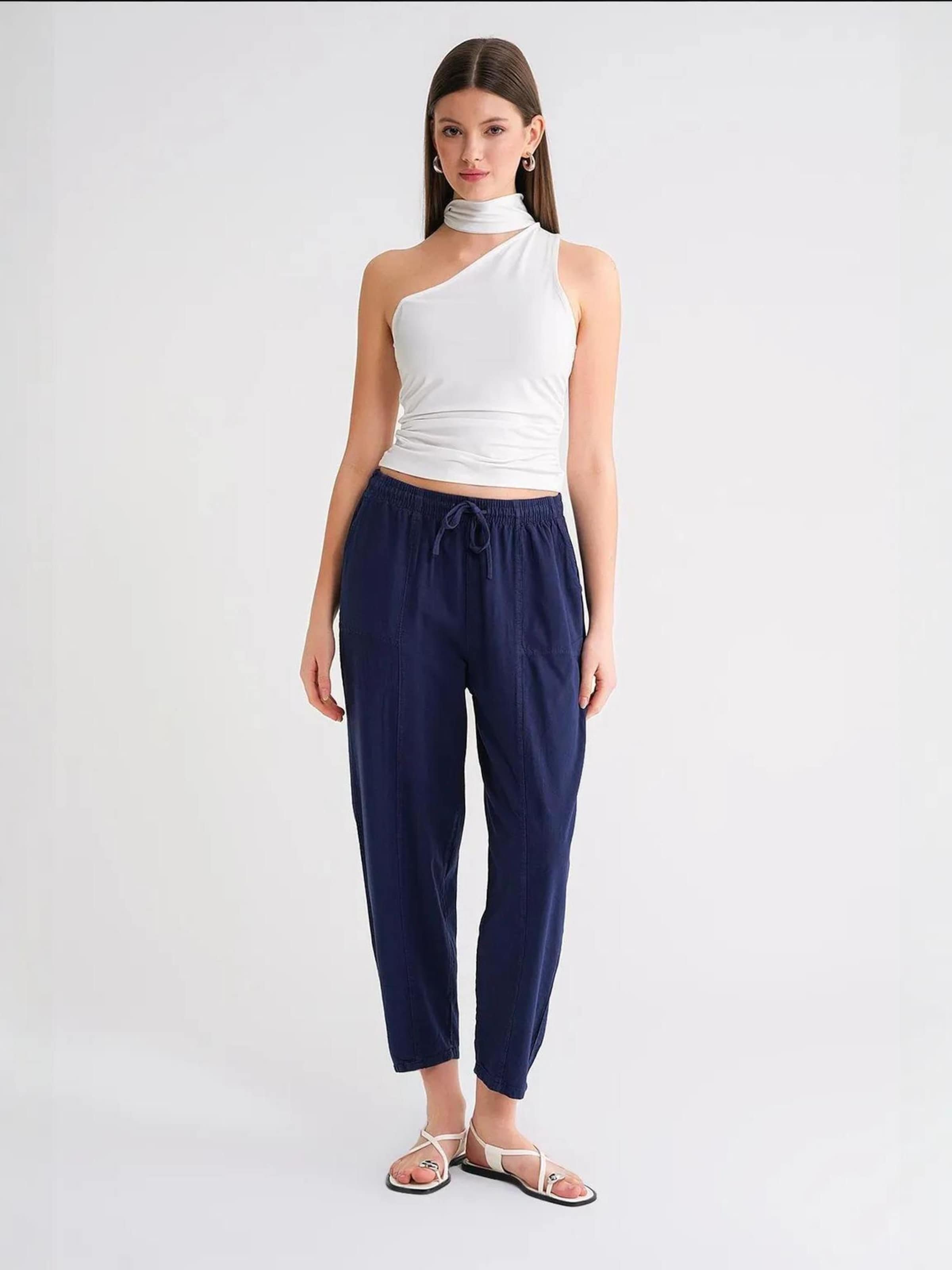 MixRay Багги-штаны в цвете Marine Blue
MixRay Багги-штаны в цвете Marine Blue