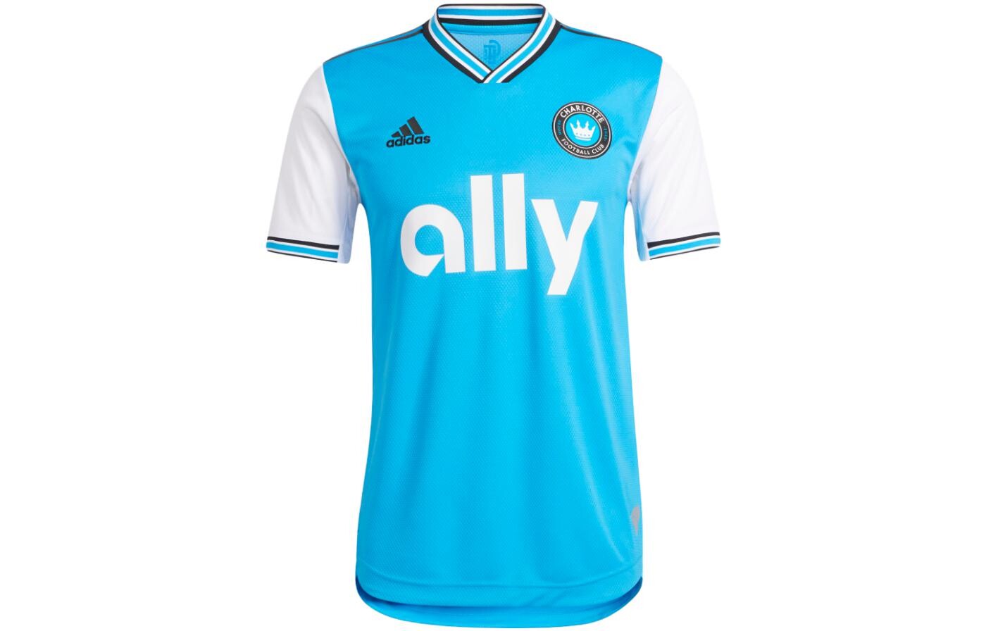 Футбольная майка мужская синяя Adidas, синий
Футбольная майка мужская синяя Adidas, синий