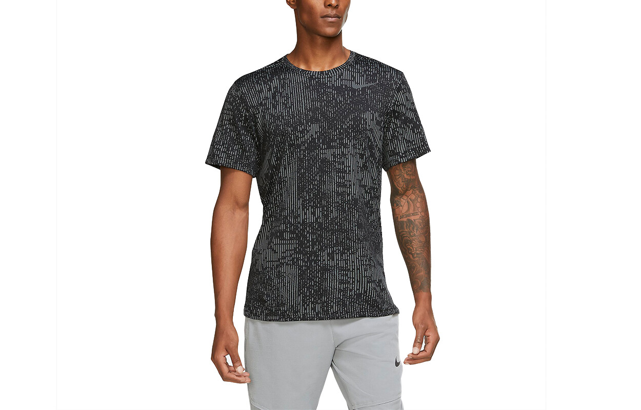 Мужская футболка Nike, цвет Black
Мужская футболка Nike, цвет Black