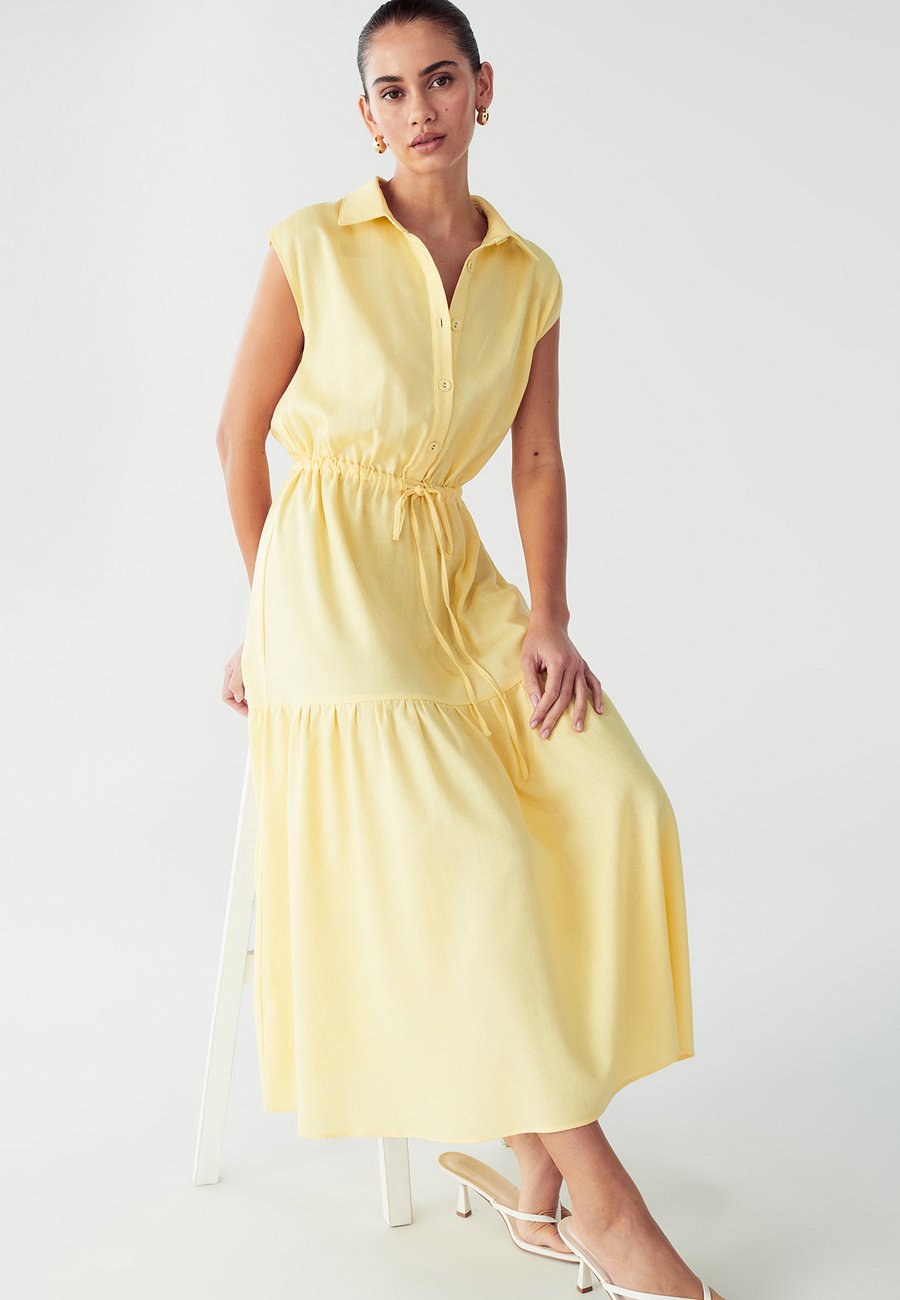 Платье WILLA MARLE, Lemon/Mottled Yellow
Платье WILLA MARLE, Lemon/Mottled Yellow