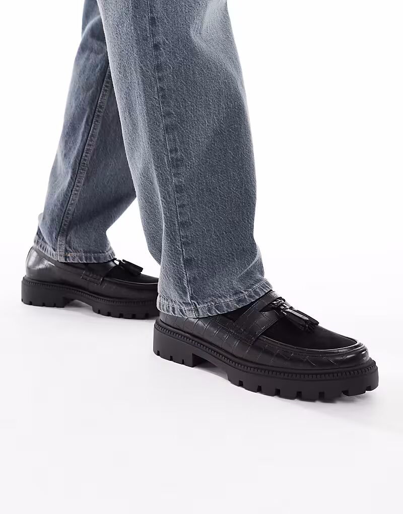 Лоферы из черной искусственной кожи с крокодиловой кожей и кисточками Asos Design
Лоферы из черной искусственной кожи с крокодиловой кожей и кисточками Asos Design