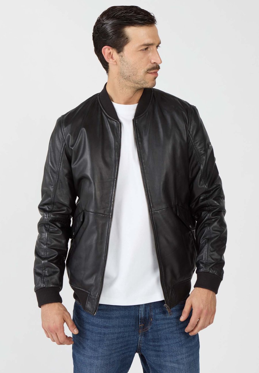 Куртка JCC Leather jacket, Black
Куртка JCC Leather jacket, Black