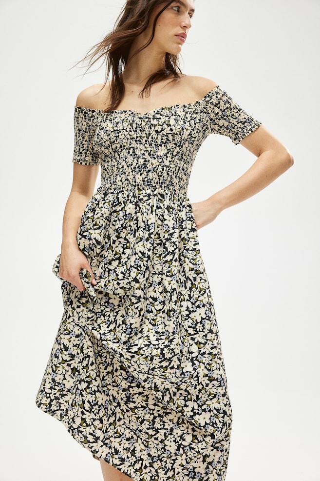 Присборенное платье с открытыми плечами H&M, черный
Присборенное платье с открытыми плечами H&M, черный