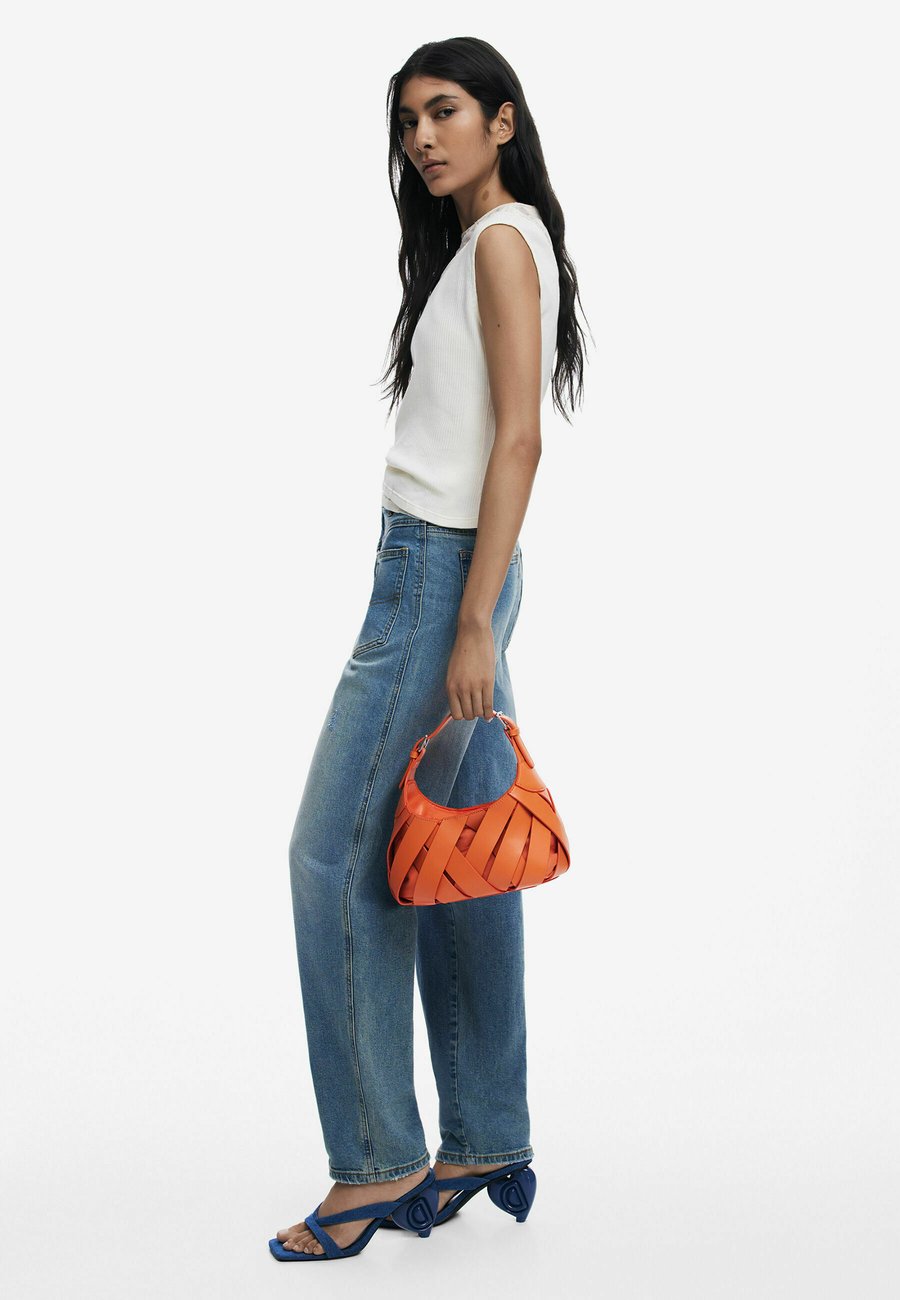 Сумка Desigual Handbag, Orange/Red
Сумка Desigual Handbag, Orange/Red