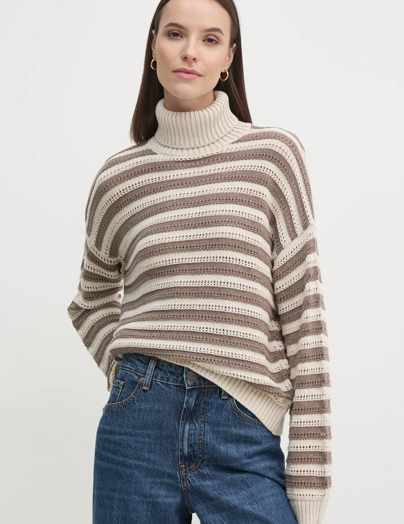 Свитер Sisley, бежевый
Свитер Sisley, бежевый