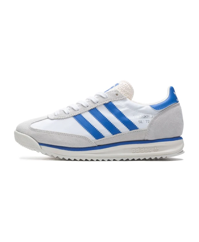 Кроссовки в стиле ретро, цвета мела Adidas, белый
Кроссовки в стиле ретро, цвета мела Adidas, белый