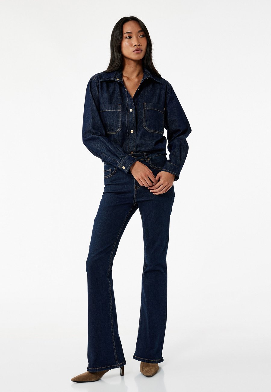 Блуза Koton Button-down blouse, Blue
Блуза Koton Button-down blouse, Blue