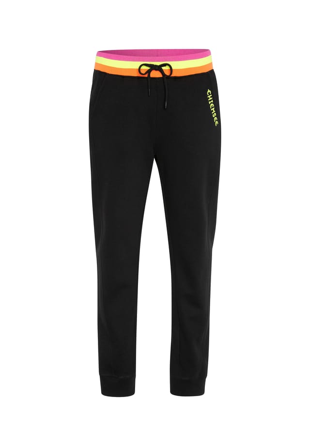 Спортивные брюки с полосатым поясом Chiemsee, черный 
Спортивные брюки с полосатым поясом Chiemsee, черный