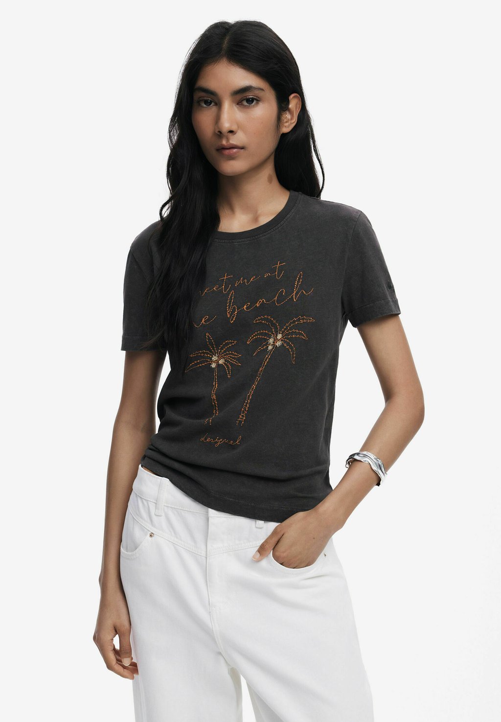 Футболка с принтом PALM TREE Desigual, черный
Футболка с принтом PALM TREE Desigual, черный