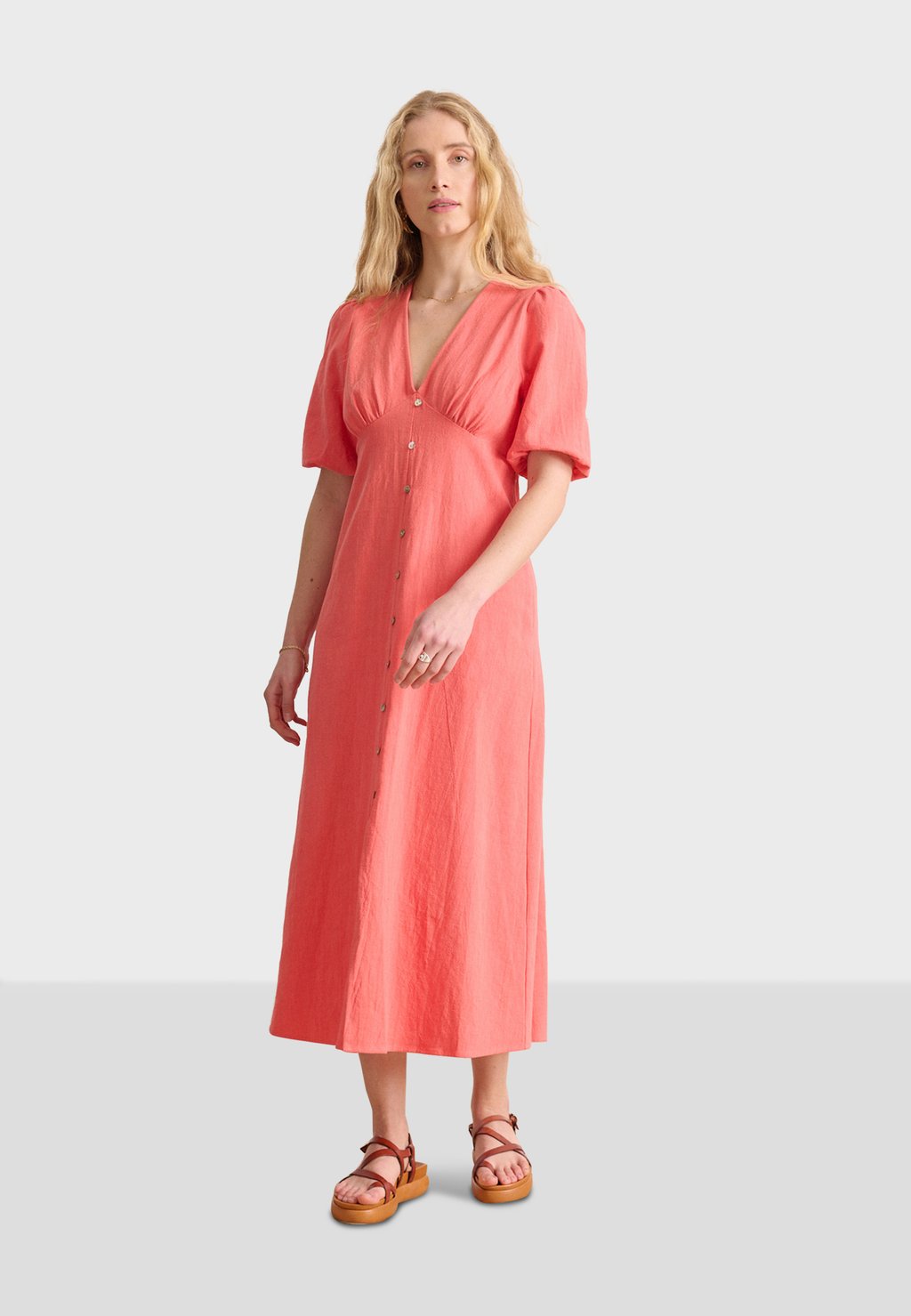 Платье-рубашка VALERIO Garance Paris, коралловый
Платье-рубашка VALERIO Garance Paris, коралловый