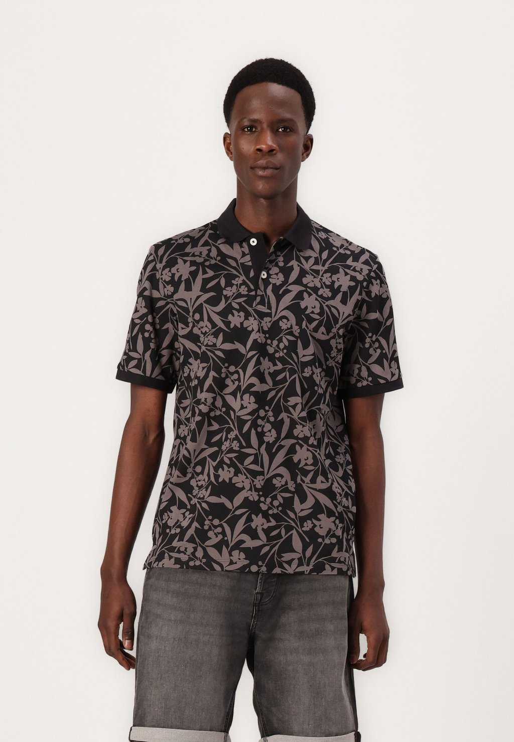 Рубашка поло JJJEFF MONOCHROME Jack & Jones, черный
Рубашка поло JJJEFF MONOCHROME Jack & Jones, черный