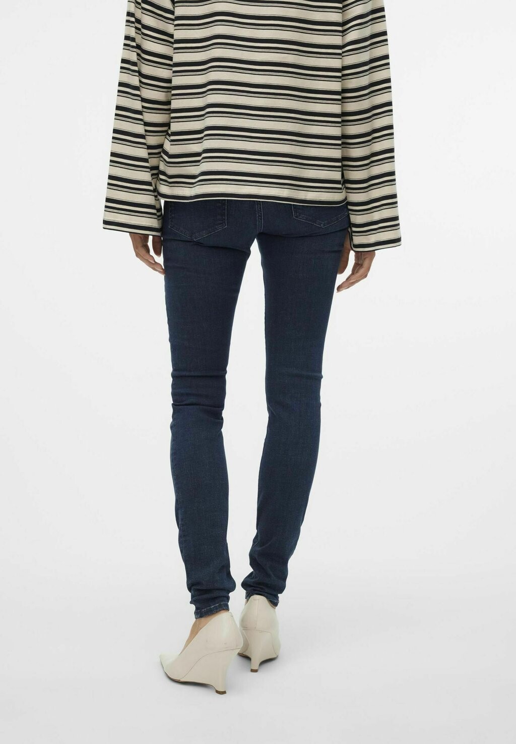 Джинсы узкого кроя Vero Moda, темно-синий деним
Джинсы узкого кроя Vero Moda, темно-синий деним