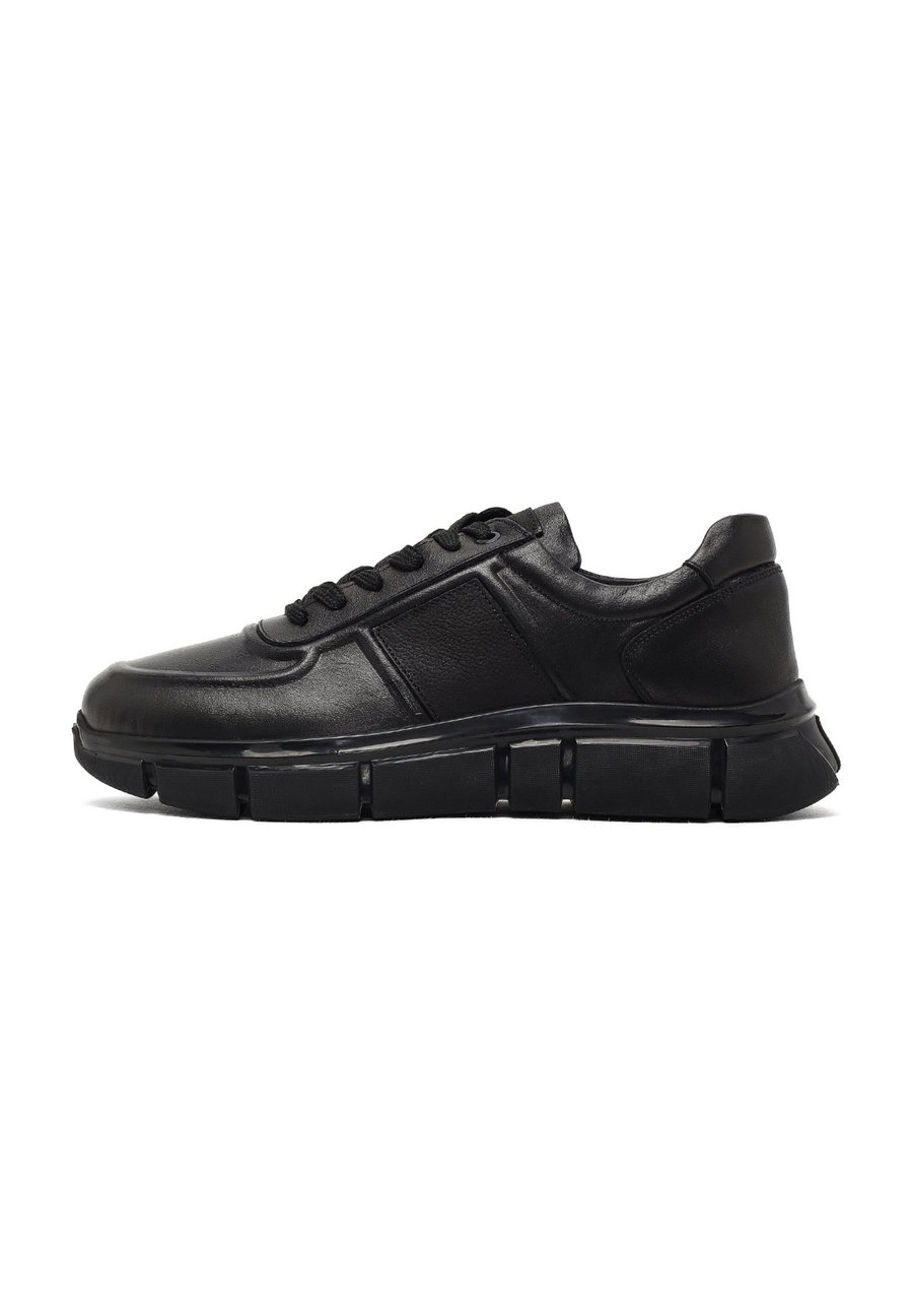 Кроссовки Derimod SNEAKERS, Black
Кроссовки Derimod SNEAKERS, Black