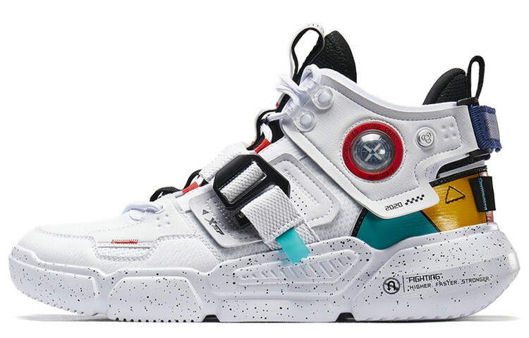 Кроссовки Lifestyle для мужчин средней высоты
Кроссовки Lifestyle для мужчин средней высоты