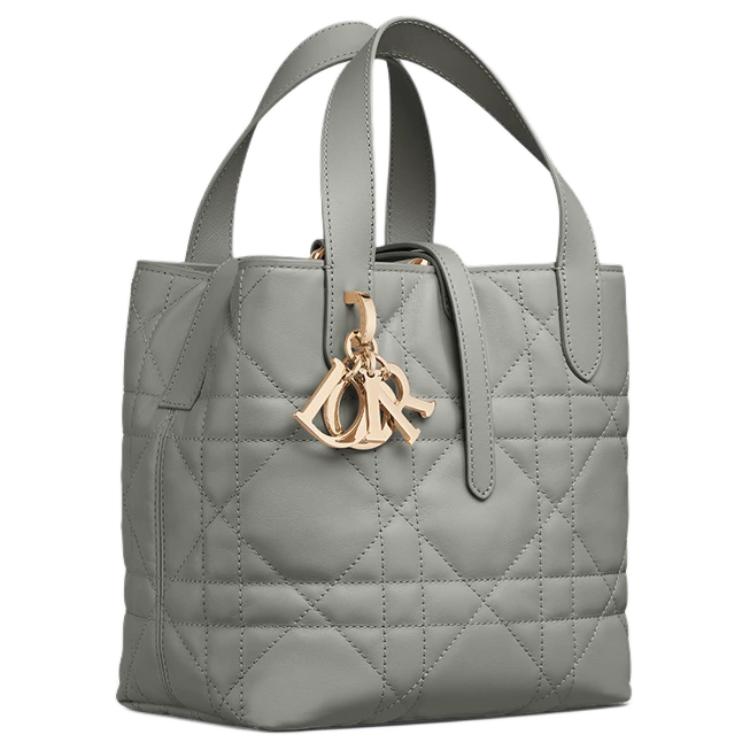 DIOR Сумка из натуральной кожи коровы Плетеная сумка Сумка через плечо Сумка кроссбоди Маленькая женская сумка Скальный серый
DIOR Сумка из натуральной кожи коровы Плетеная сумка Сумка через плечо Сумка кроссбоди Маленькая женская сумка Скальный серый