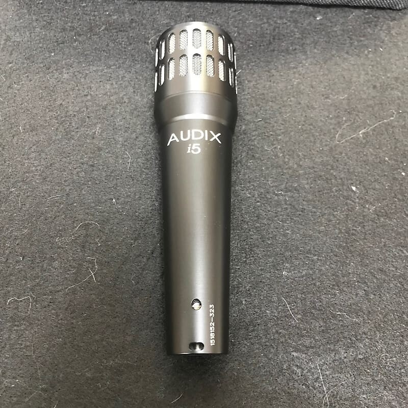 Динамический микрофон Audix i5 Cardioid Dynamic Instrument Microphone
Динамический микрофон Audix i5 Cardioid Dynamic Instrument Microphone
