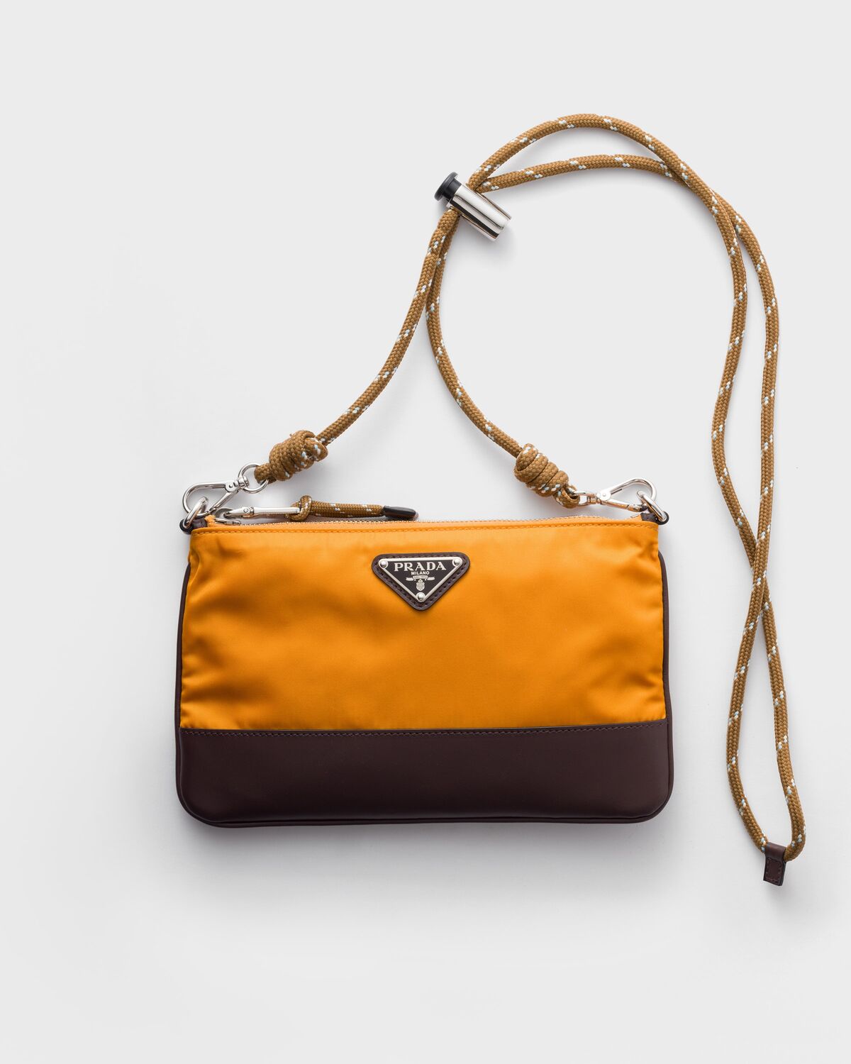 Чехол для смартфона Prada Speedrock Re-Nylon Prada, янтарный
Чехол для смартфона Prada Speedrock Re-Nylon Prada, янтарный