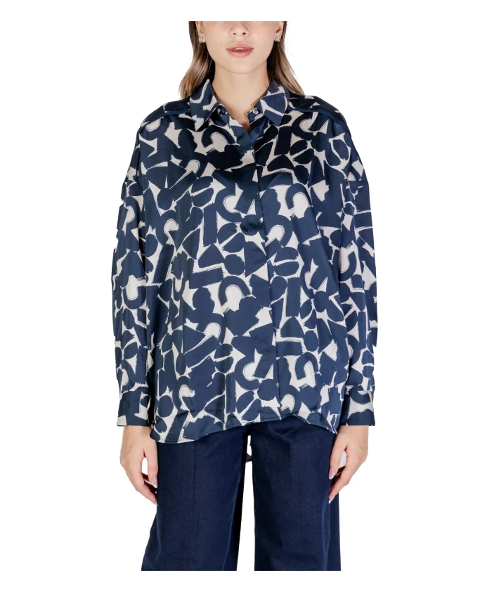 Рубашка оверсайз с геометрическим узором Ichi, синий
Рубашка оверсайз с геометрическим узором Ichi, синий