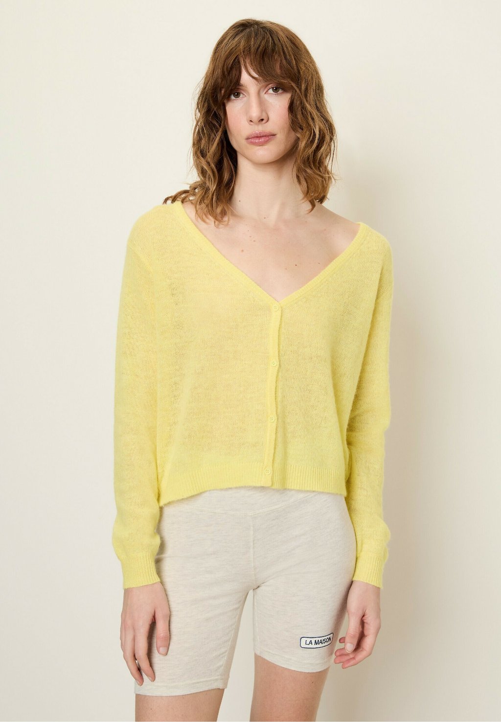 Кардиган DUMY American Vintage, светло-желтый
Кардиган DUMY American Vintage, светло-желтый