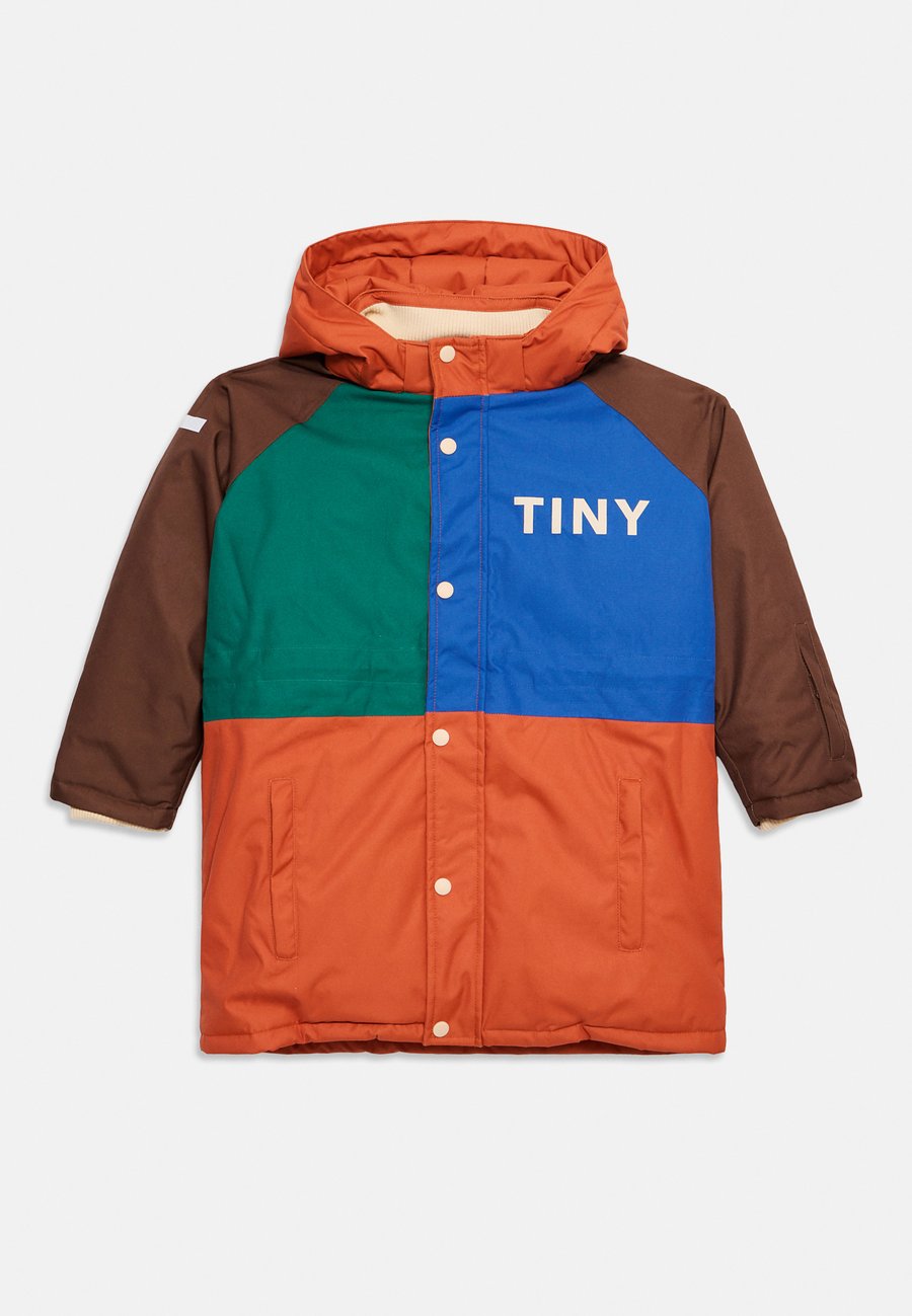 Зимняя куртка TINYCOTTONS COLOR BLOCK SNOW JACKET UNISEX, Light Rust/Dark Brown/Multi-Coloured
Зимняя куртка TINYCOTTONS COLOR BLOCK SNOW JACKET UNISEX, Light Rust/Dark Brown/Multi-Coloured
