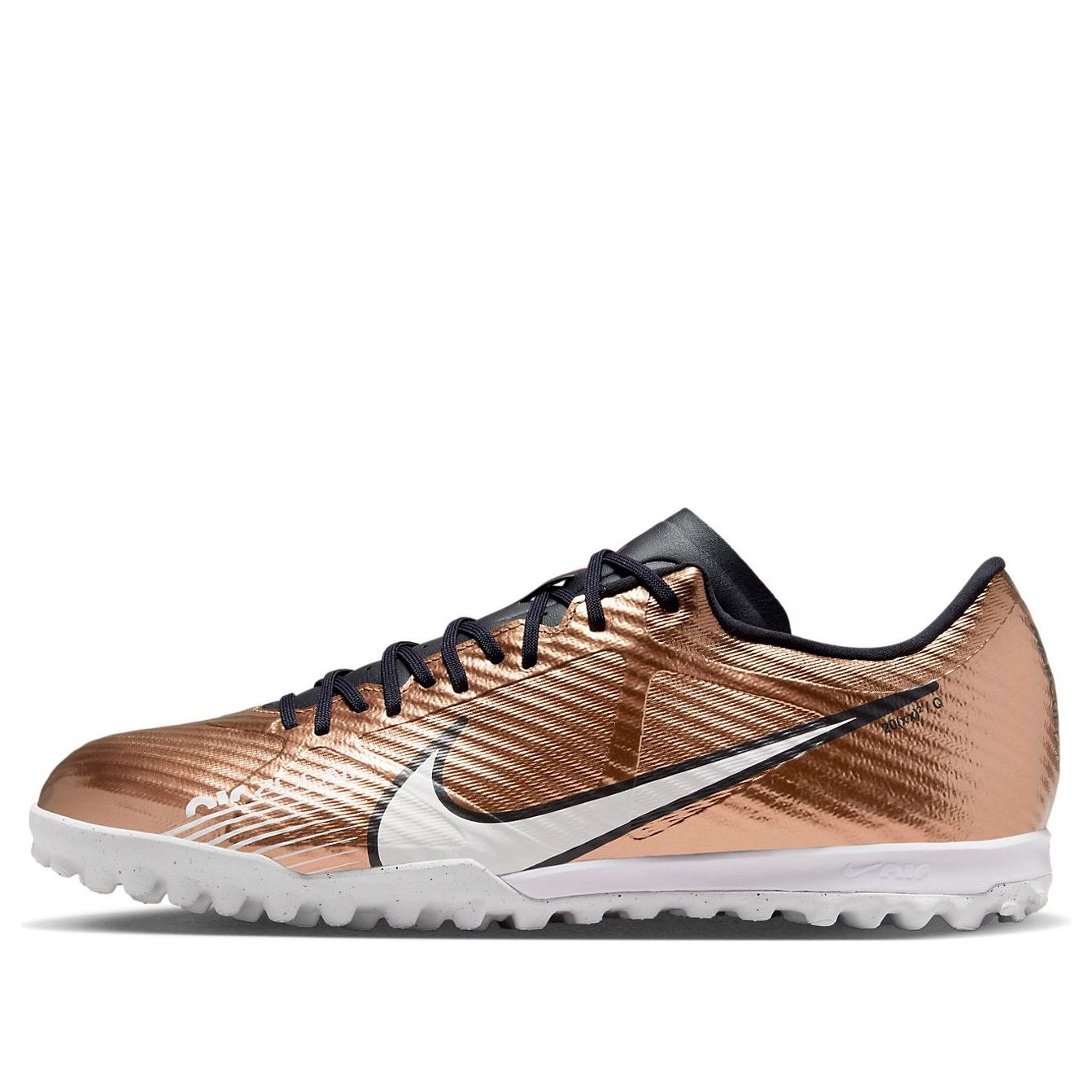 Бутсы Nike Zoom Vapor 15 Academy TF
Бутсы Nike Zoom Vapor 15 Academy TF