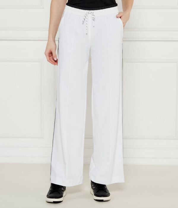 Брюки женские Marc Cain свободные на кулиске, белый
Брюки женские Marc Cain свободные на кулиске, белый