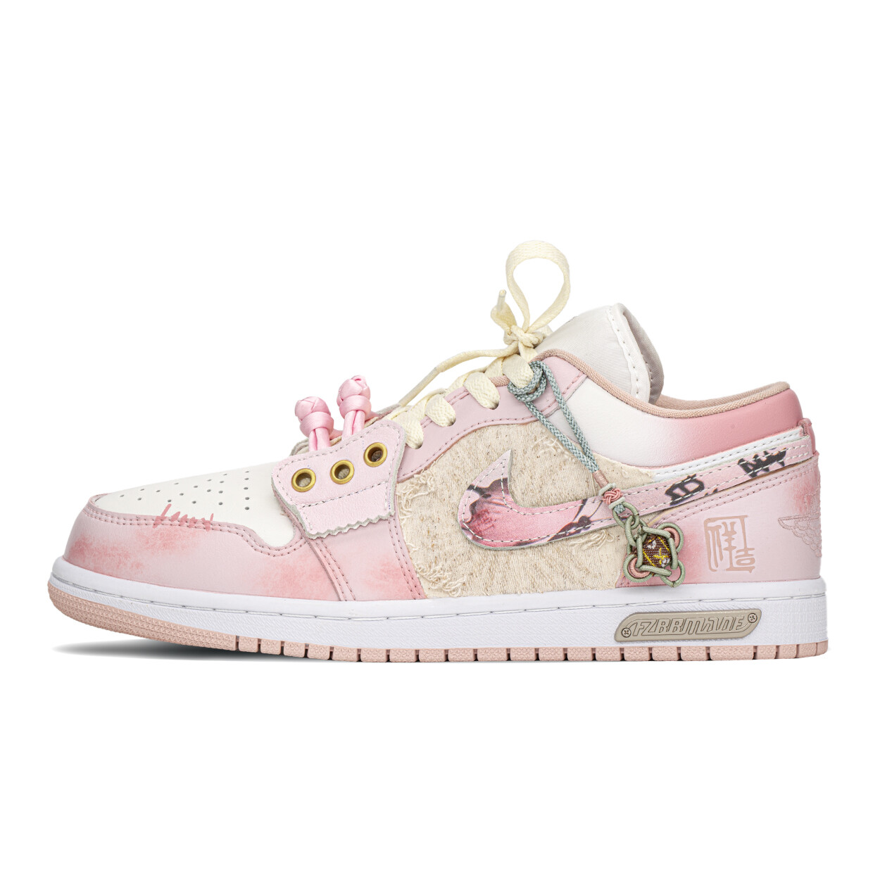 Кроссовки Air Jordan 1 Vintage Basketball Shoes Unisex Low-top White/beige/pink, розовый
Кроссовки Air Jordan 1 Vintage Basketball Shoes Unisex Low-top White/beige/pink, розовый