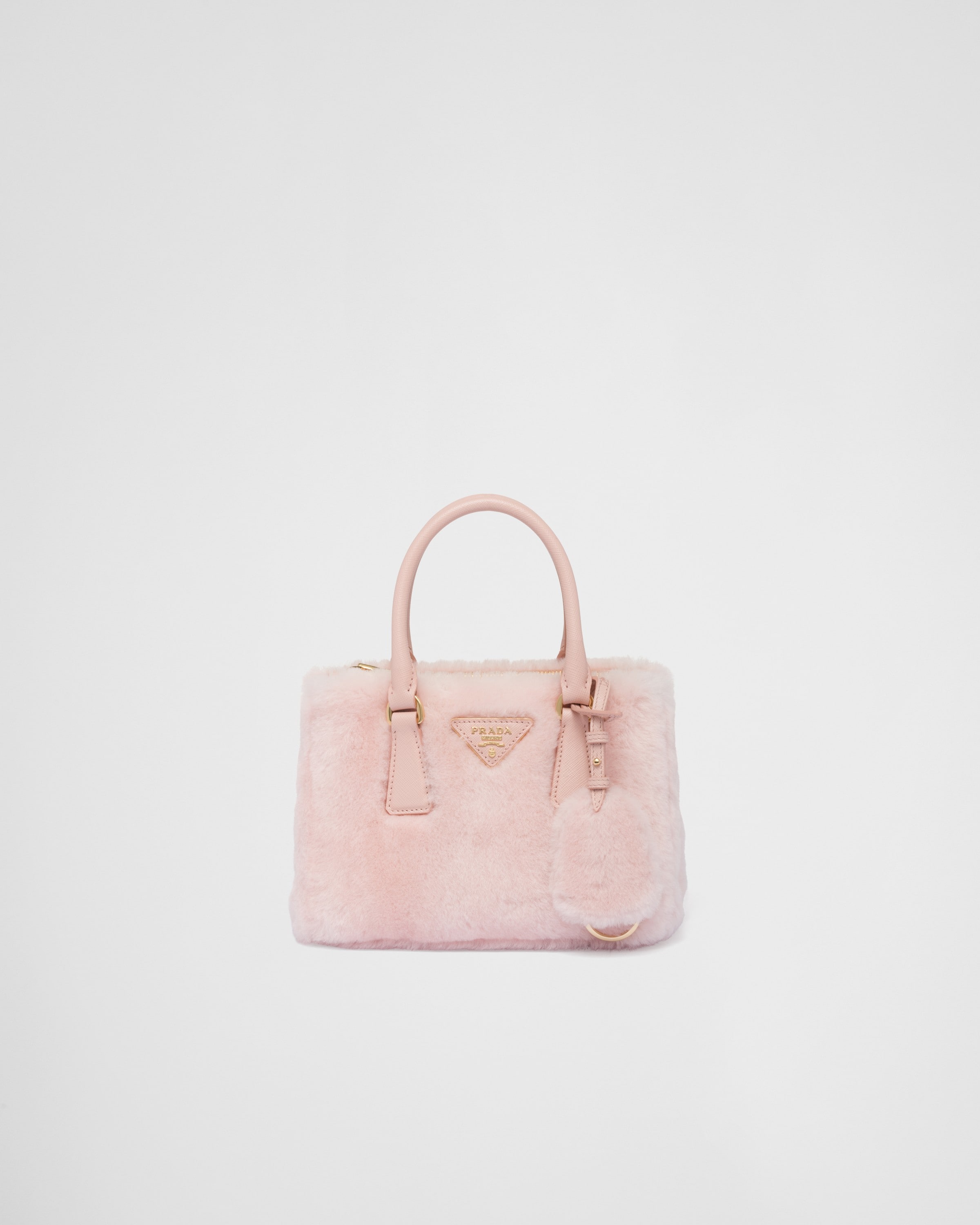 Мини-сумка Prada Galleria из овчины, розовый
Мини-сумка Prada Galleria из овчины, розовый