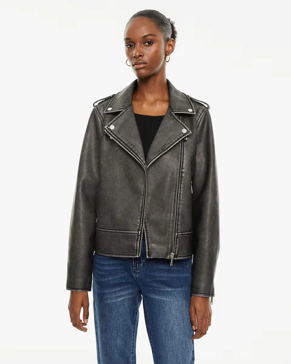 Женская куртка из искусственной кожи с воротником-лацканами и застежкой-молнией System Action, темно-серый
Женская куртка из искусственной кожи с воротником-лацканами и застежкой-молнией System Action, темно-серый